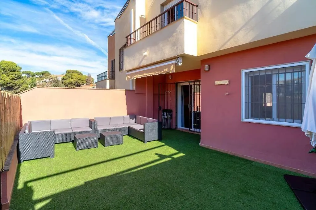 Adosado Con Vistas Al Mar Desde La Piscina Con Bbq Villa Velez Malaga 0*,  Spain